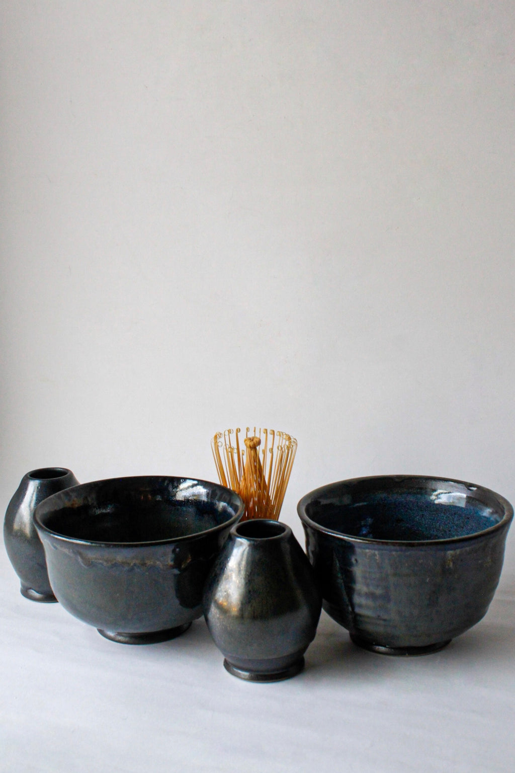 Kuro Matcha Bowl & Kuro Chasen Stand