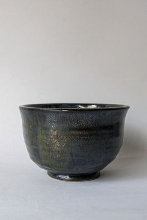 Kuro Matcha Bowl & Kuro Chasen Stand