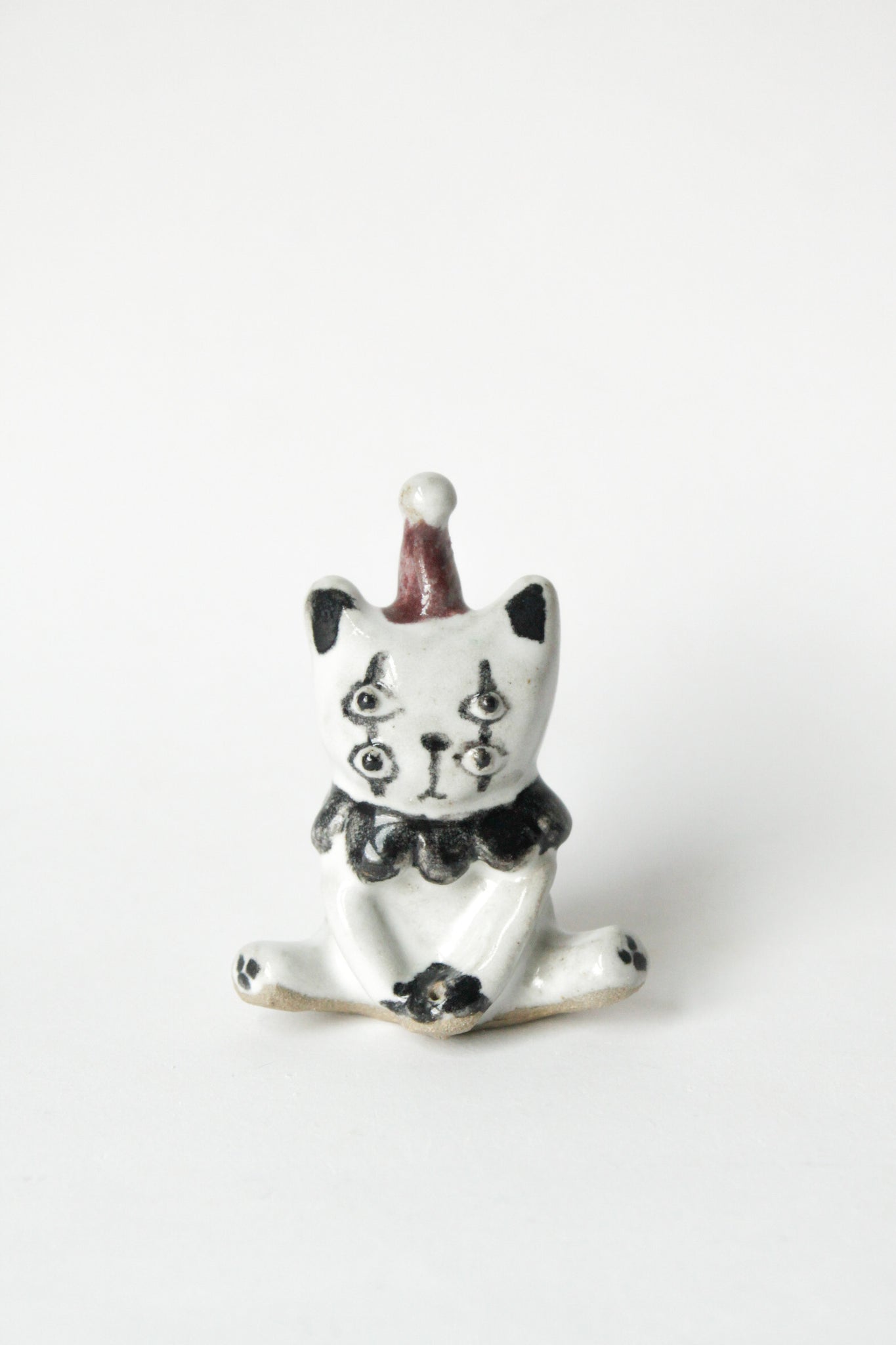 4-Eyed-Cat Demon Incense Holder