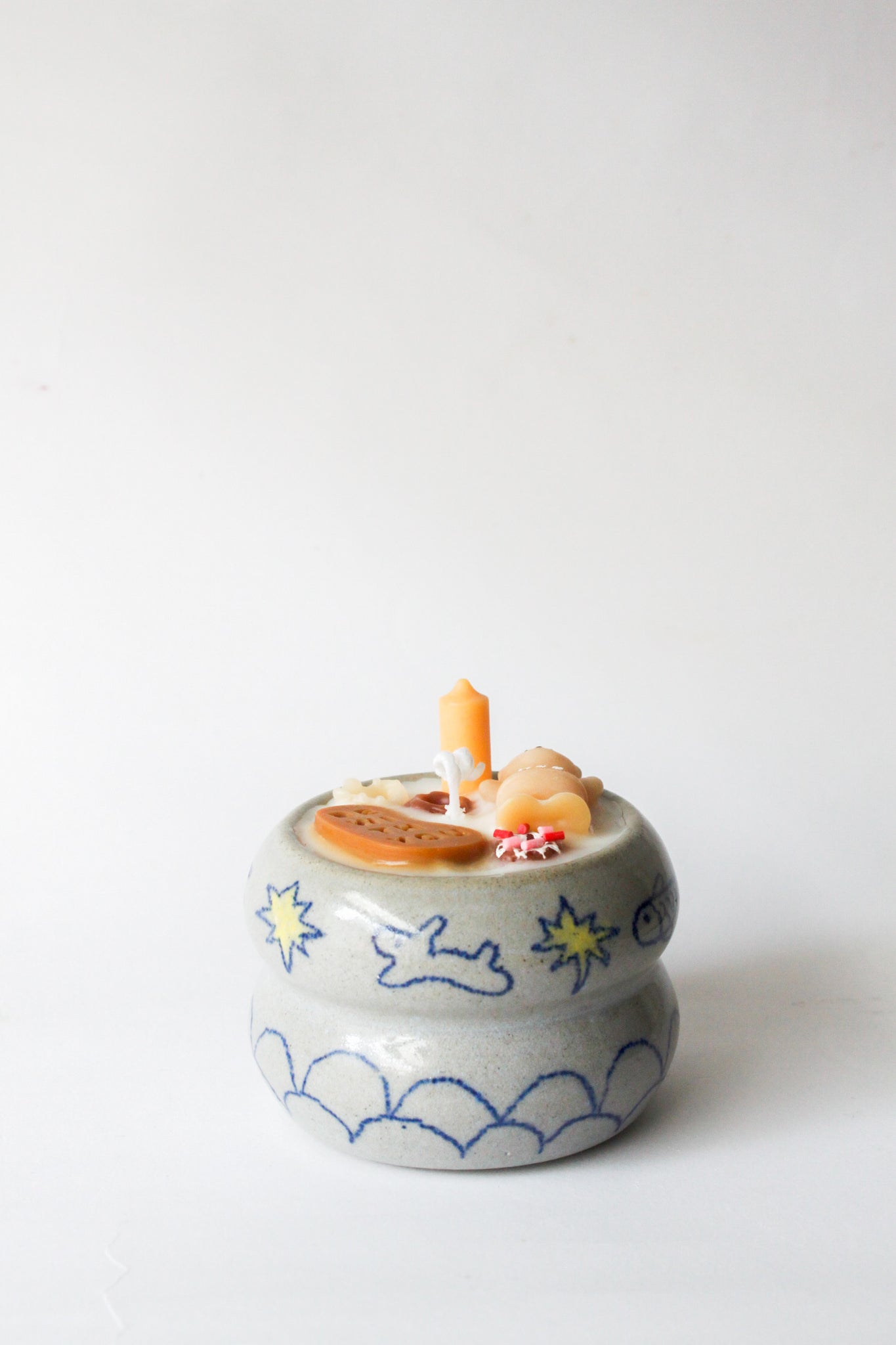 Pet Picnic (Fish & Rabbit) Candle