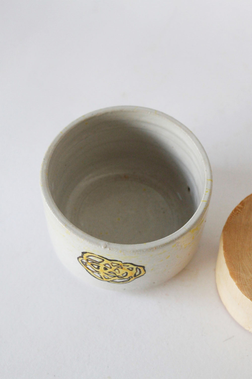 Daffodil Jar with Cork Lid